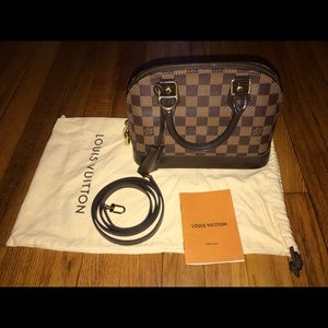 Louis Vuitton alma bb